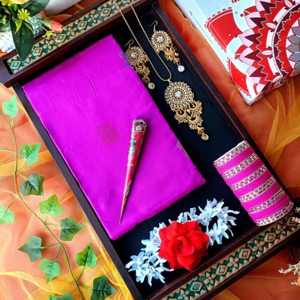 Aarshi Gift Box - Image 1